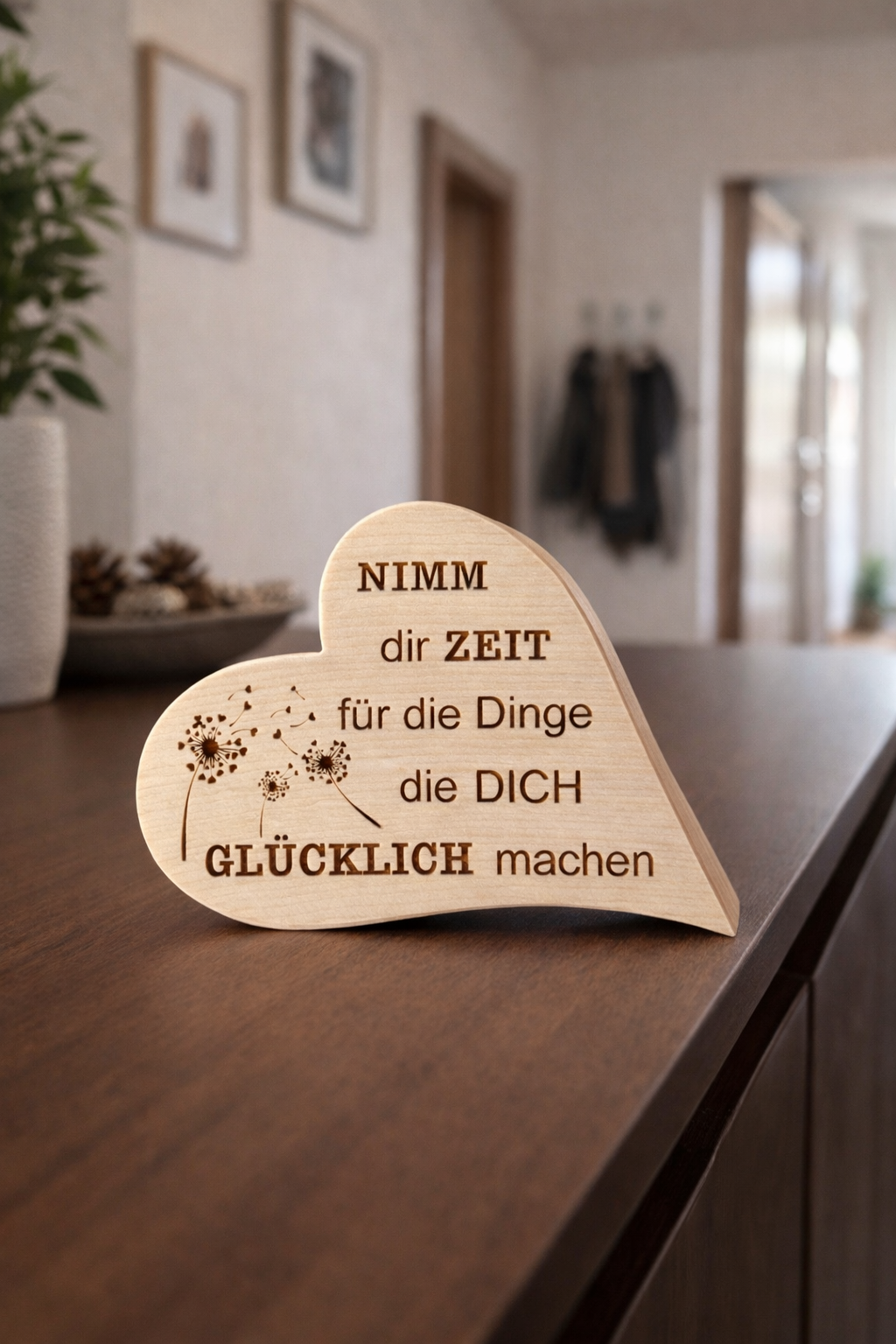 kleines Herz aus Zirbenholz