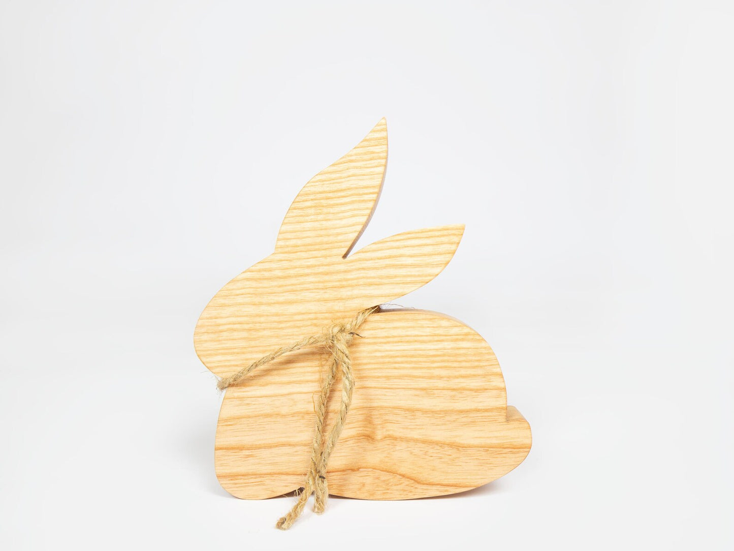 Osterhase aus Eschenholz